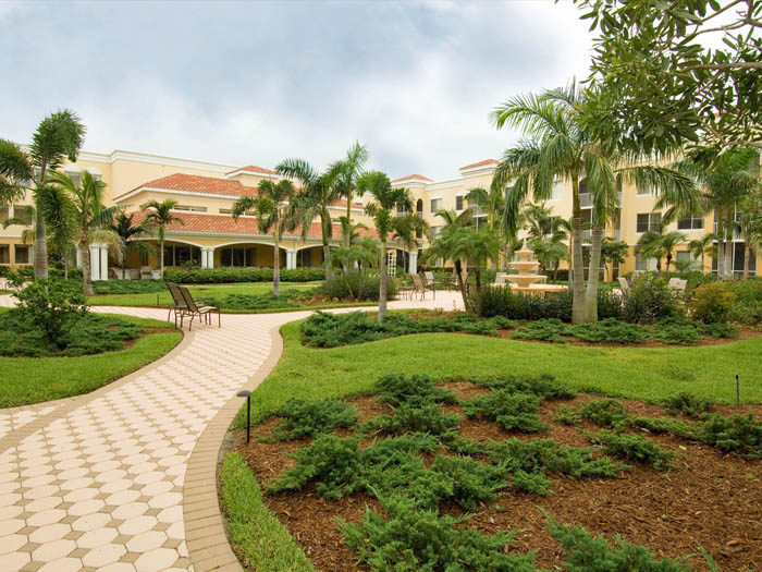 assisted-living-community-naples-florida